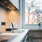 New Luxury 3br In Old Town, Free Parking Haapsalu
