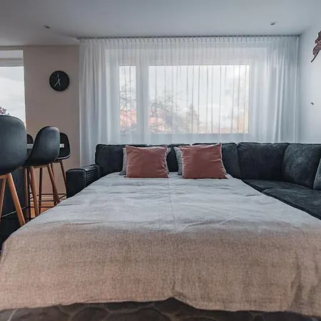 Huoneisto New Luxury 3br In Old Town, Free Parking *