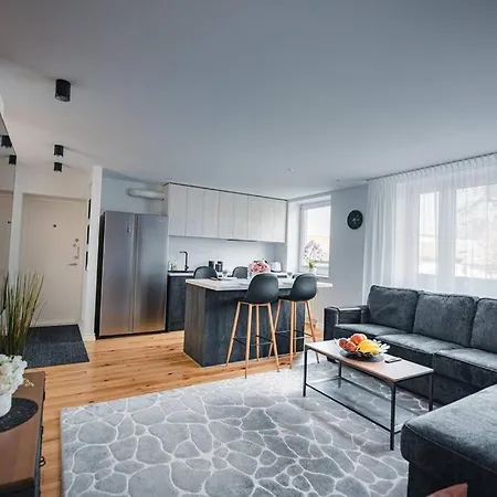 New Luxury 3br In Old Town, Free Parking 公寓 *
