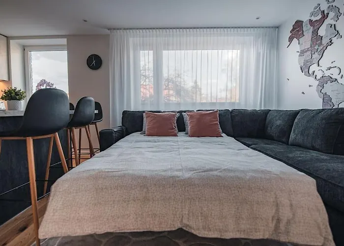 Apartment New Luxury 3br In Old Town, Free Parking *