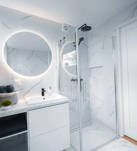 New Luxury 3br In Old Town, Free Parking * Haapsalu